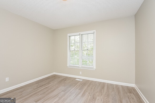 Foto del edificio - 19 Widgeon Way SW