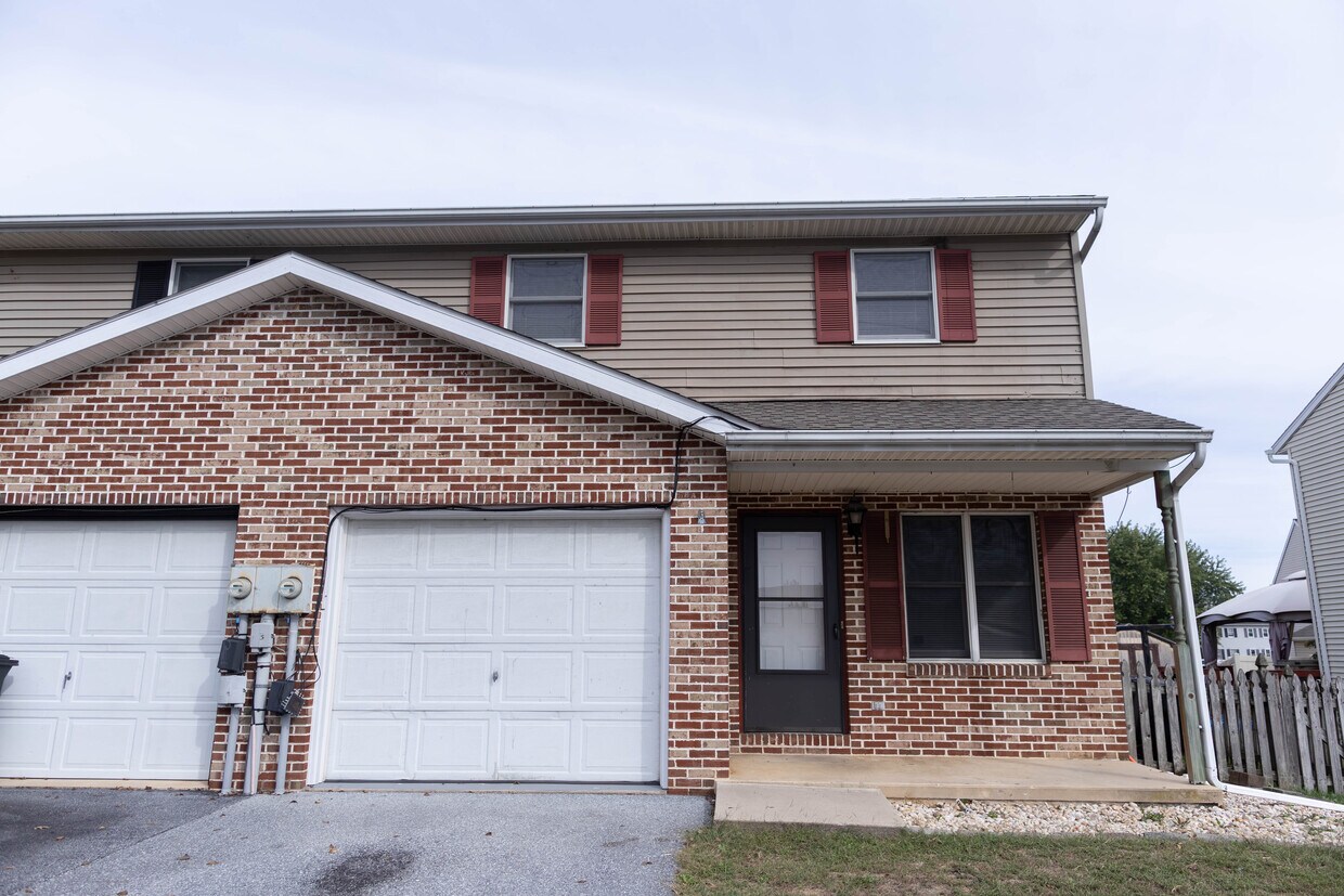 Foto principal - 2187 Walnut St