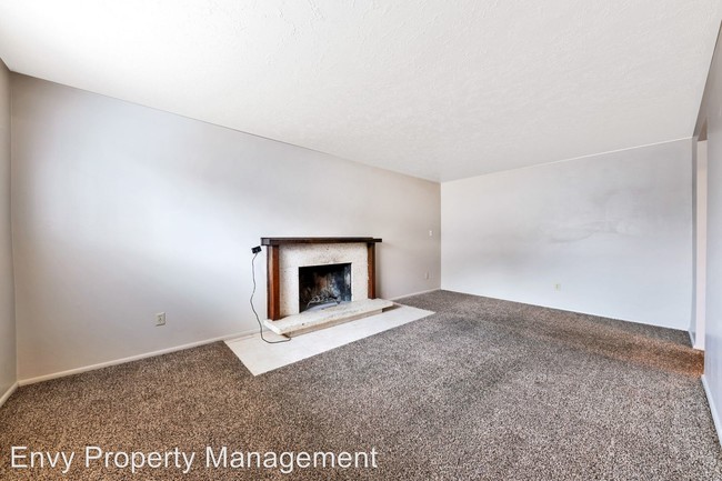 Building Photo - 5194 1950 W St
