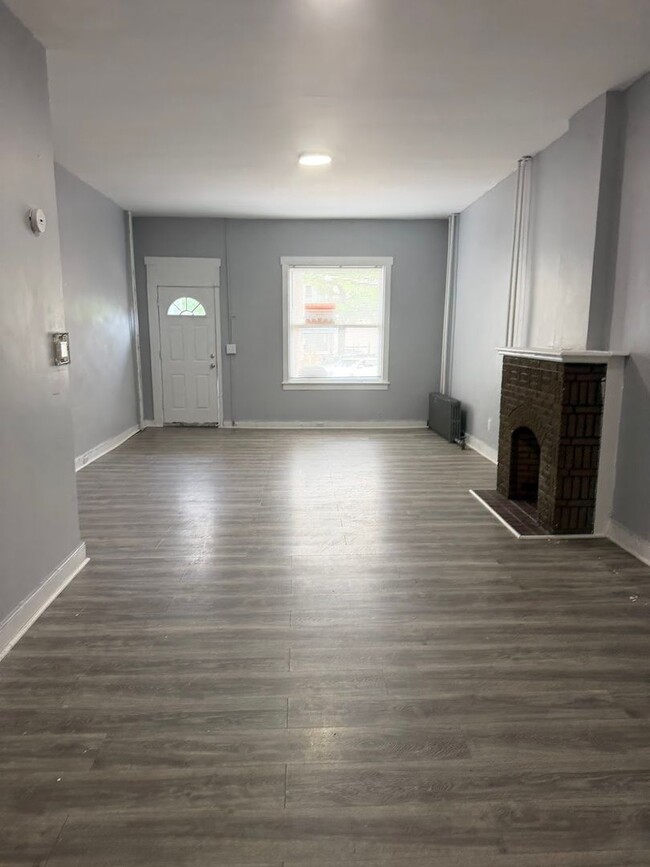 Foto del edificio - Large 5 Bedroom House