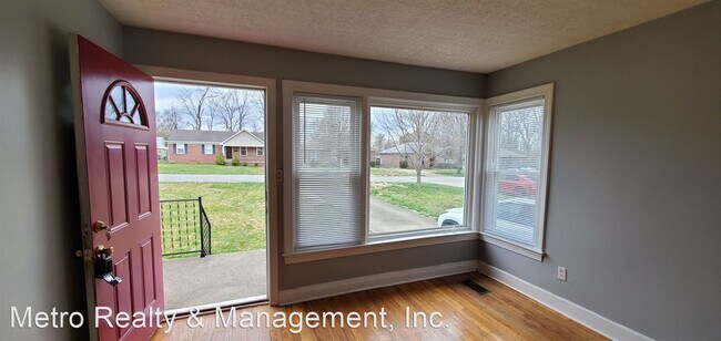 Foto del edificio - 3 br, 1 bath House - 208 Carey Ave