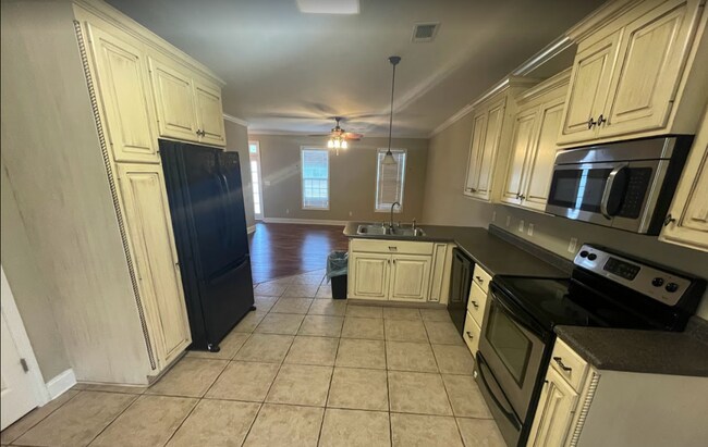 Foto del edificio - 108 Pine Arbor Dr