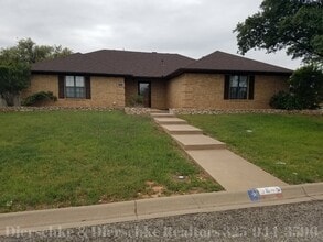 Building Photo - 5845 Dearborn Rd