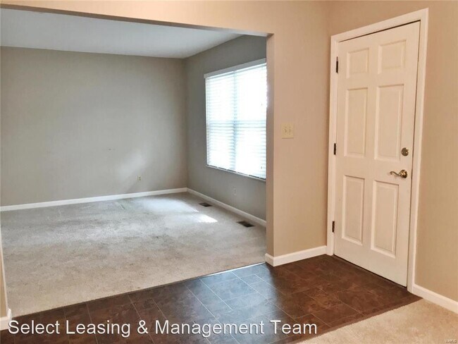 Building Photo - 3 br, 2 bath House - 2759 Ashrock Dr