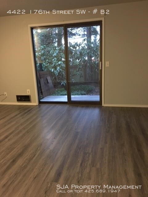 Foto del edificio - 4422 176th St SW