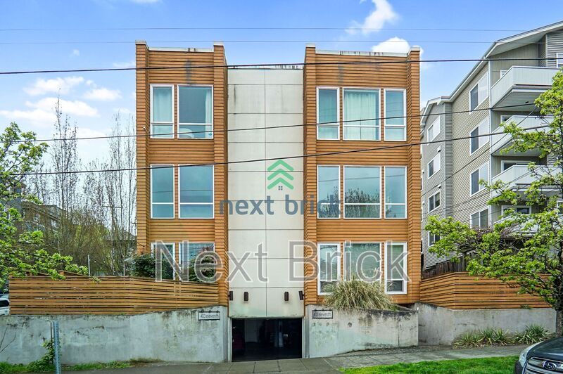 Primary Photo - 403 11th Ave