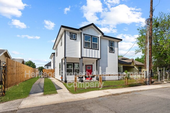 Photo - 323 Gabriel Apartment