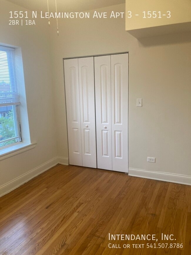 Foto del edificio - 1551 N Leamington Ave
