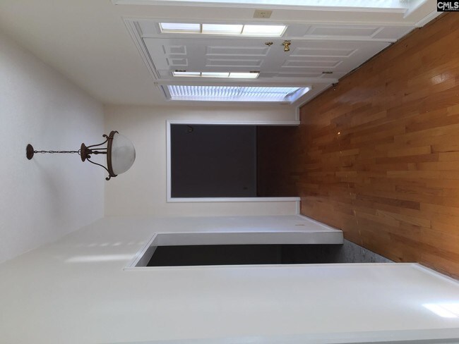 Building Photo - 532 Meadow Brook Dr