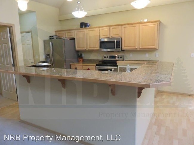 Building Photo - 4 br, 2 bath House - 17722 23rd Ave E