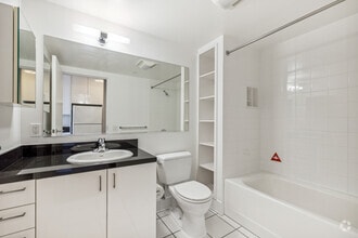 Jr. 1BR, 1BA- 478SF - 1190 Mission at Trinity Place