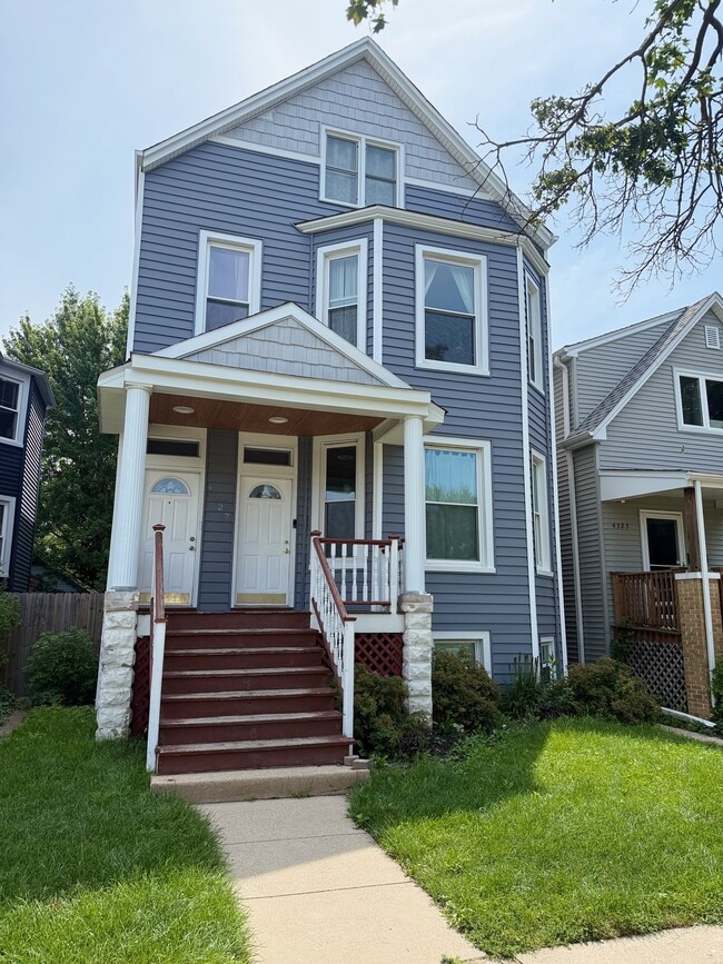 Building Photo - 4327 N Avers Ave