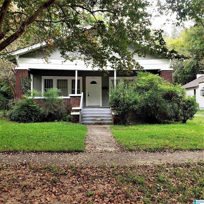Building Photo - 7515 1st Ave S