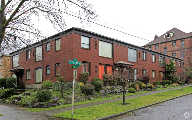 Building Photo - Ione Court Apartments