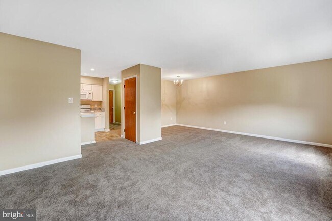 Foto del edificio - 308 Walnut Ct Way