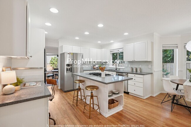 Building Photo - Updated 4 Bedroom Retreat in Raleigh Hills!