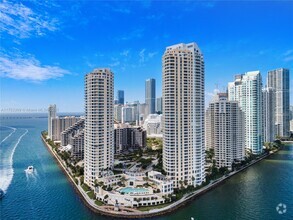 Building Photo - 848 Brickell Key Dr