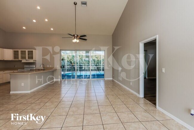 Building Photo - 3908 NW 33rd Ave