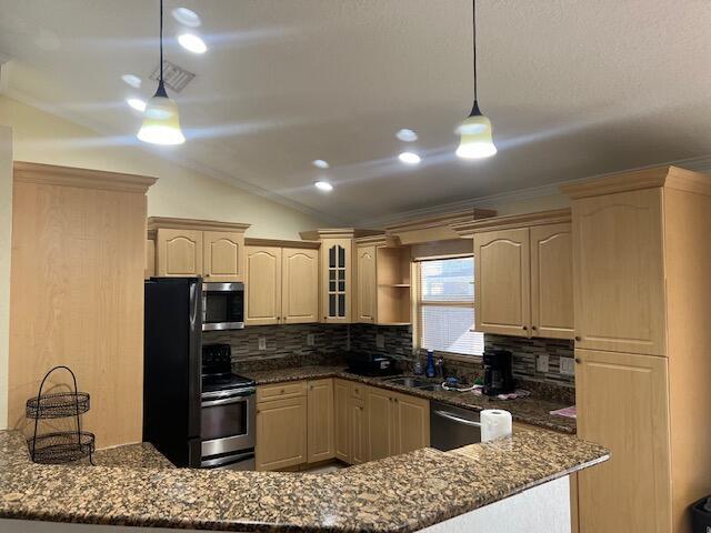 Foto del edificio - 4643 SW Bachelor St