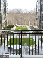 Building Photo - 1761 Old Meadow Rd