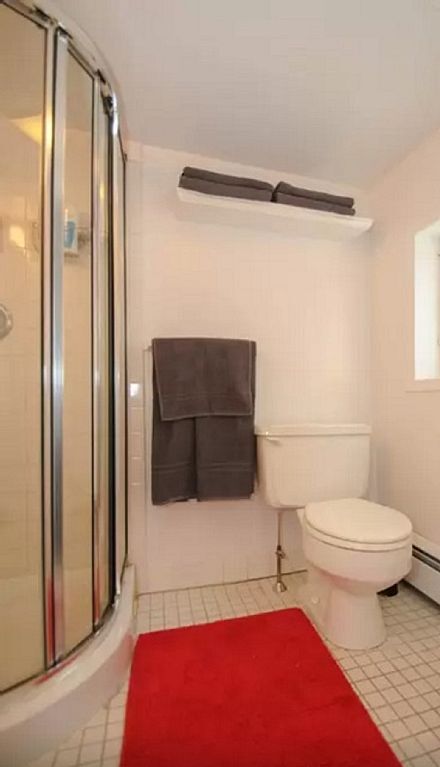 bath - 1726 Sansom St