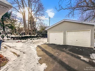 Foto del edificio - 822 Edgewood Pl