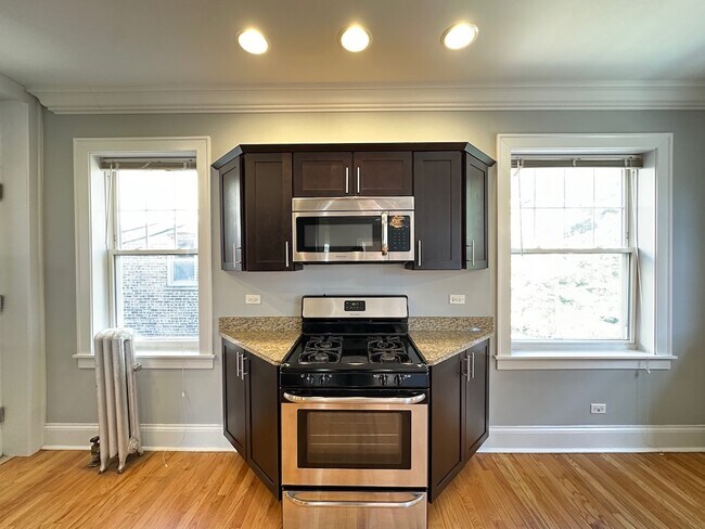 Foto del edificio - 4414 N Rockwell St