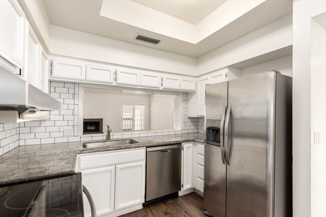 Charming 2BR Condo in Phoenix - Charming 2BR Condo in Phoenix