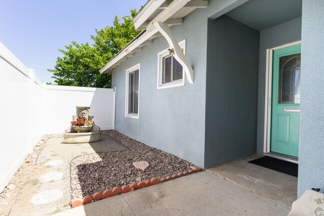 Foto del edificio - Coming Soon!