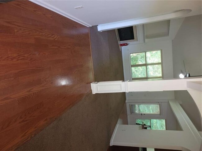 Building Photo - 175 Spinner Dr