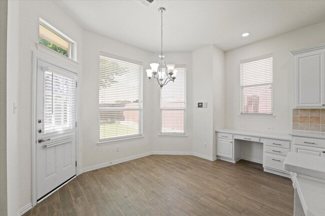 Foto del edificio - 8908 Red Oaks Dr