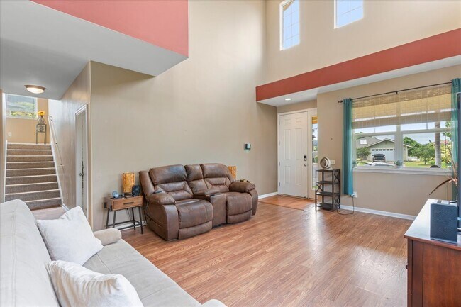 Building Photo - 15 Ohia Laka Pl