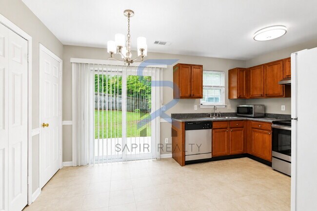 Building Photo - Chestnut Lake Preserve Gem – Beautiful 4BR Home in Lithonia