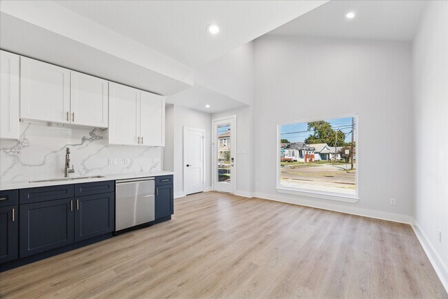 Foto del edificio - 4310 Canal St