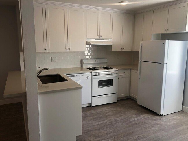 Foto del edificio - 823 E 25th St