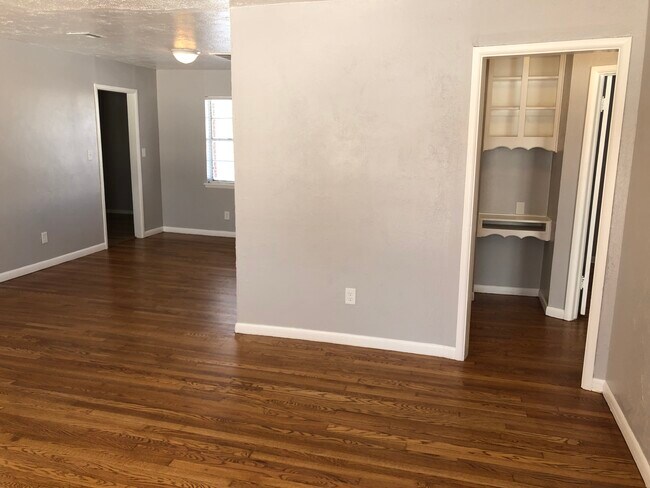 Building Photo - 2417 NW 50th St