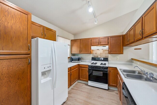 Foto del edificio - 2461 Hampshire Square