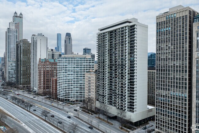 Alternar - 1212 Lake Shore Dr