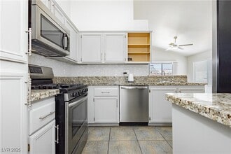 Building Photo - 204 Zenith Point Ave