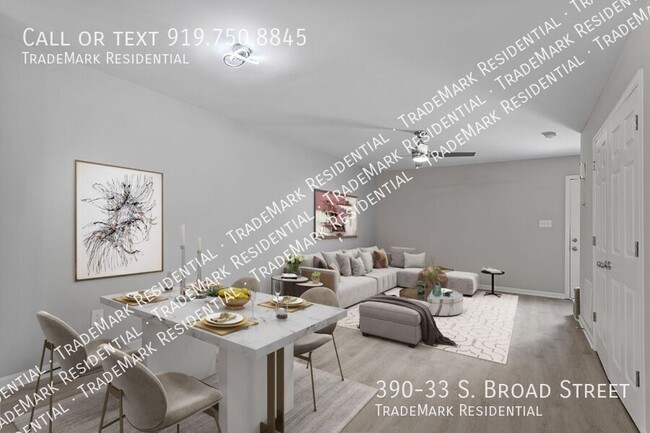 Foto del edificio - Beautiful NEWLY RENOVATED Townhome in the ...