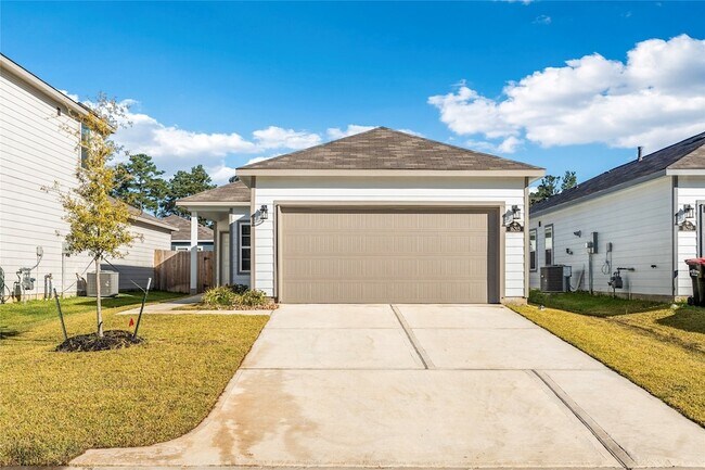 Foto del edificio - 16215 Globetrotter Ct