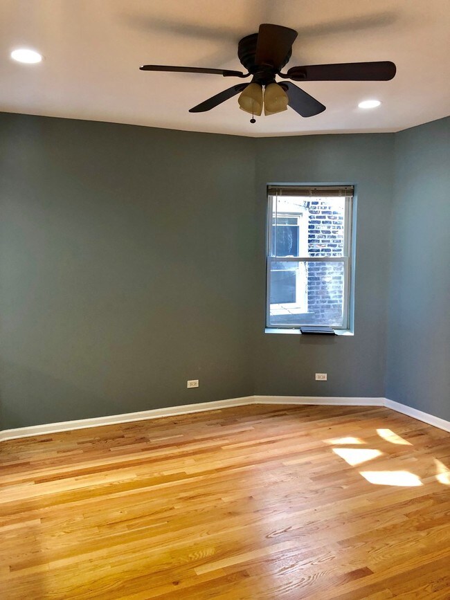 Foto del edificio - 6340 N Bell Ave