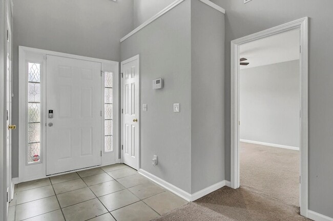 Foto del edificio - 9160 Maple Grove Dr