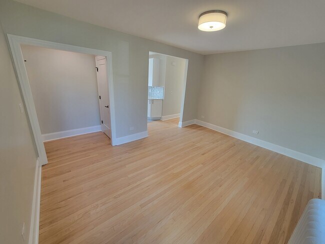 Foto del edificio - 6416 N Richmond St
