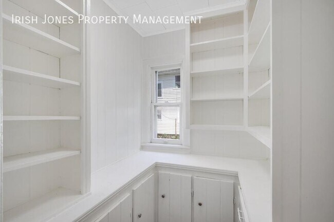 Foto del edificio - 374 Breckenridge St