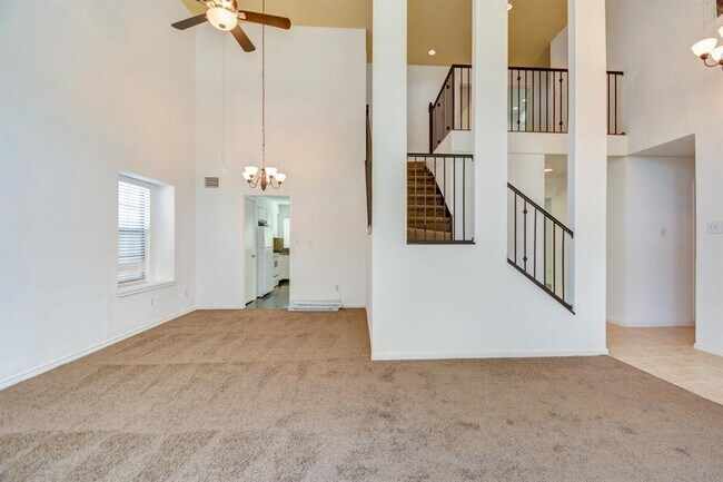 Building Photo - 2615 Ashington Dr