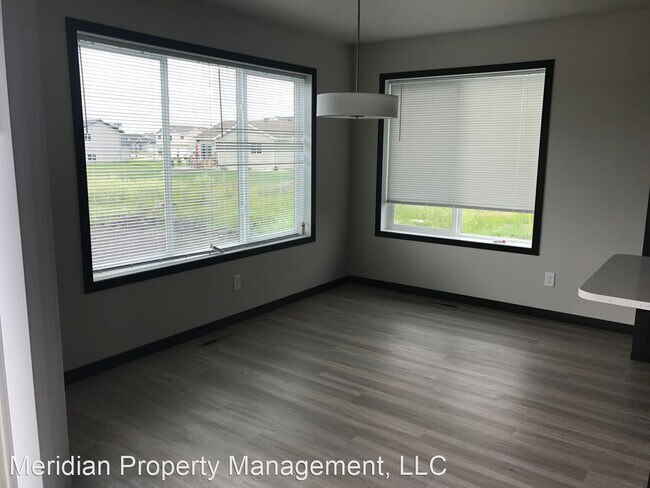 Foto del edificio - 4 br, 4 bath House - 1270 5th St NW