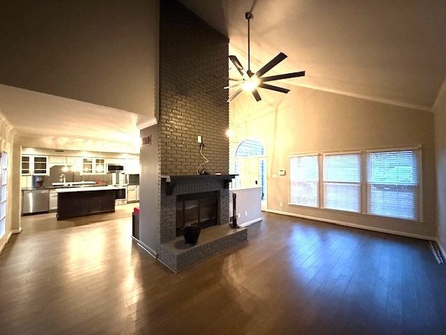 Foto del edificio - 2369 Brandt Vlg