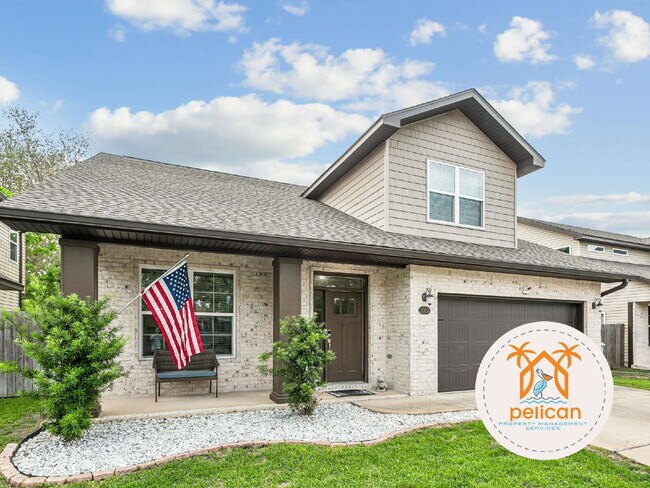 Foto del edificio - "Spacious 4-Bed Oasis with Granite Elegance in Navarre – 2062 Sq. Ft. of Pure Comfort!"