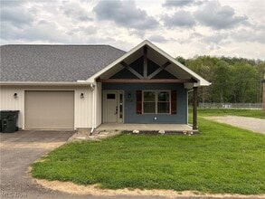 Building Photo - 2723 Barnhill Rd SE